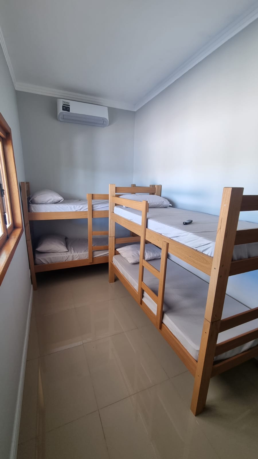 Quarto com beliches